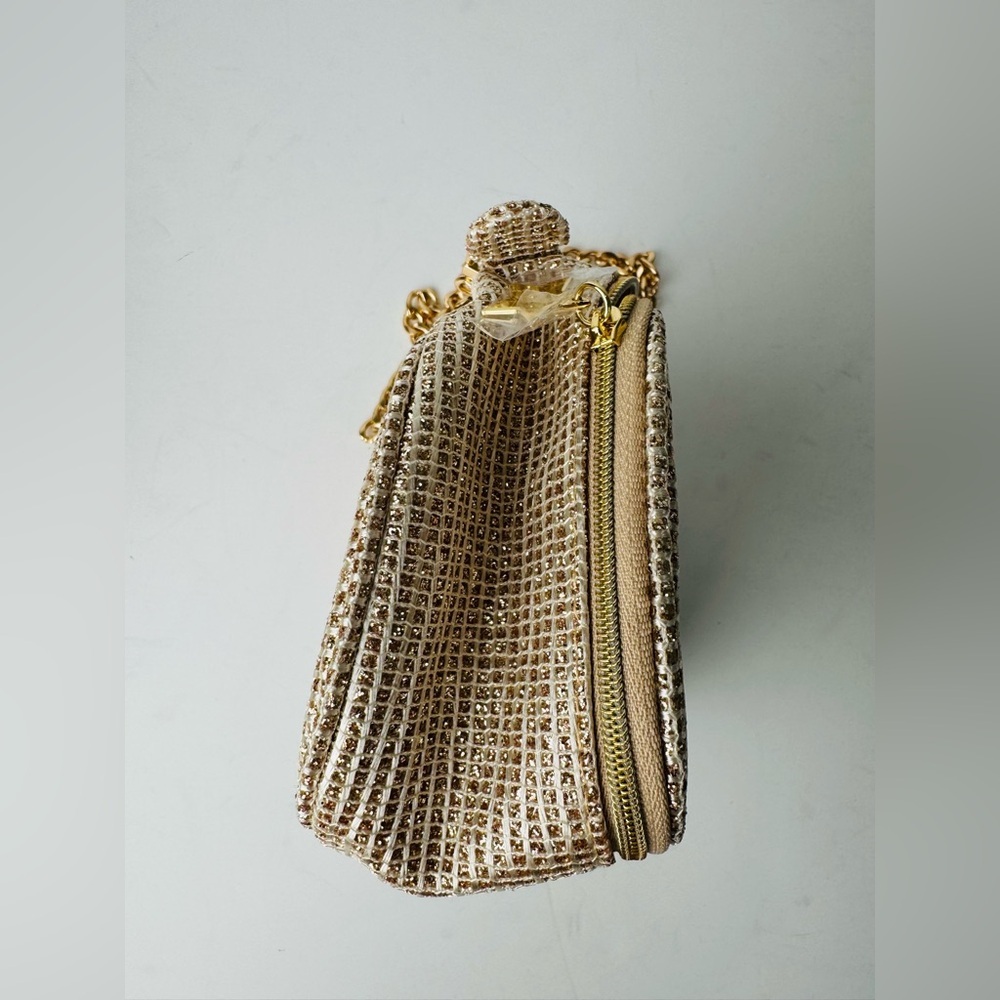 Christian Dior HOLIDAY 2025 GOLD Pouch/Clutch Limited Edition, Boxed and chain - Picture 4 of 9